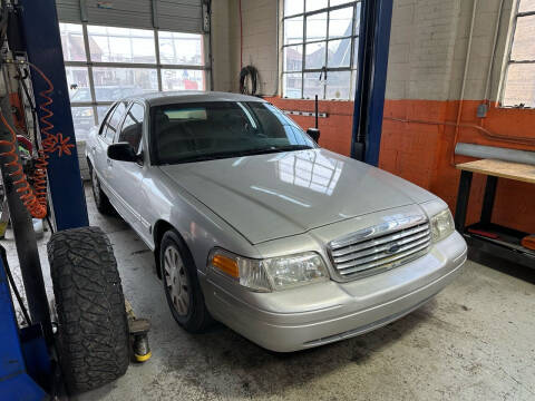 2008 Ford Crown Victoria for sale at 4X4 Rides in Hagerstown MD