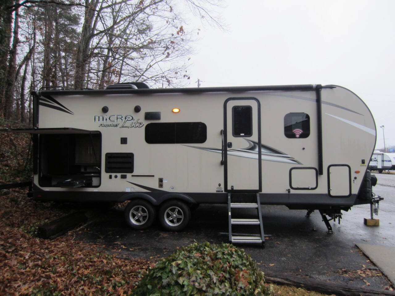 Flagstaff For Sale In Greenville, SC