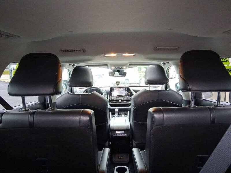 2021 Toyota Highlander XLE