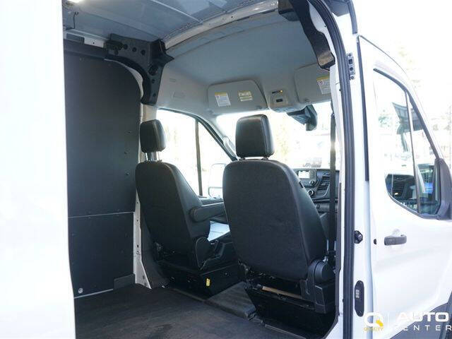 2024 Ford Transit 250
