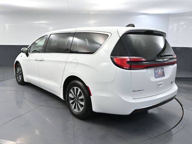 2023 Chrysler Pacifica Plug-In Hybrid Touring L