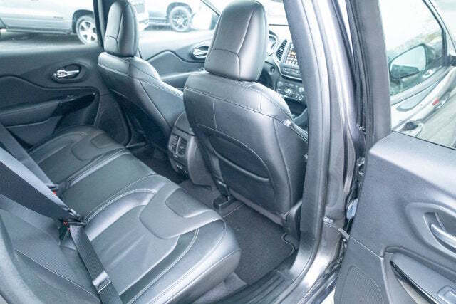 2023 Jeep Cherokee Altitude Lux