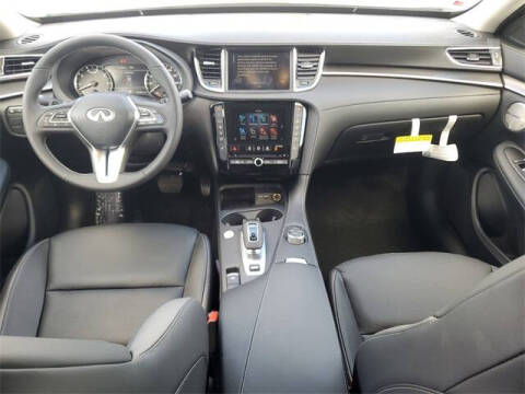 2025 Infiniti QX50 Luxe