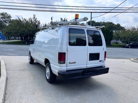 2010 Ford E-Series E-250