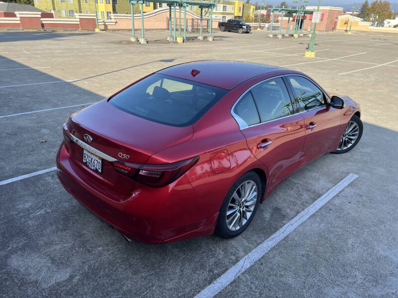 2022 Infiniti Q50 Luxe