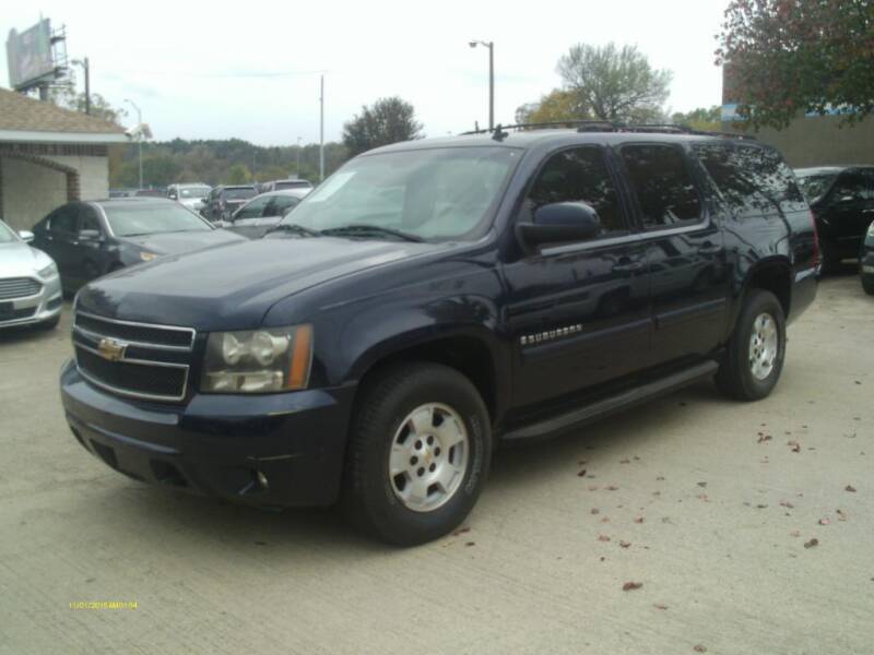 2007 Chevrolet Suburban for sale at DANNY AUTO SALES in Dallas TX