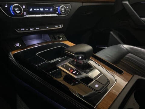 2023 Audi Q5 quattro Premium Plus 40 TFSI