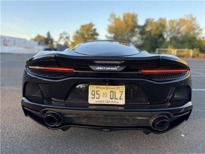 2023 McLaren GT