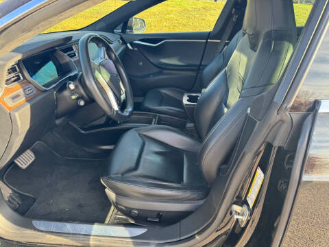 2016 Tesla Model S 90D