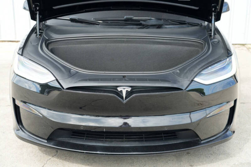 2023 Tesla Model X Standard Range