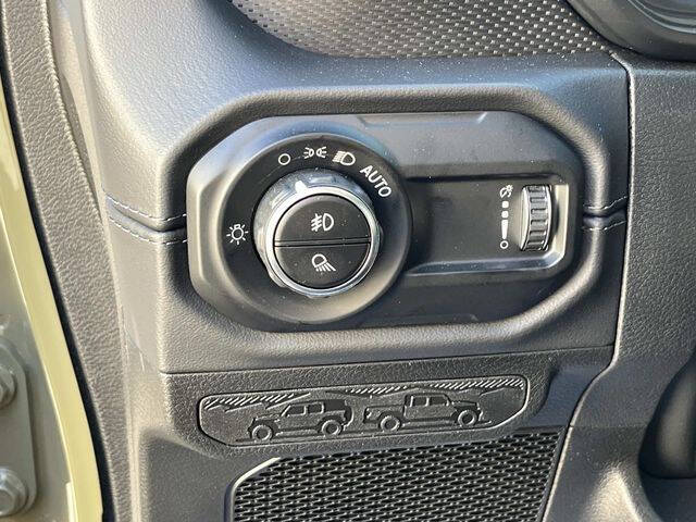 2026 Jeep Gladiator Shadow Ops