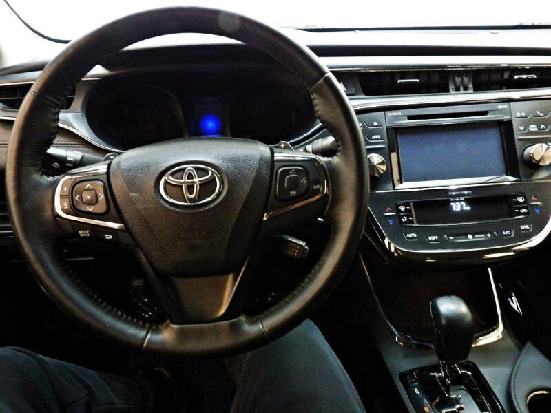 2016 Toyota Avalon XLE