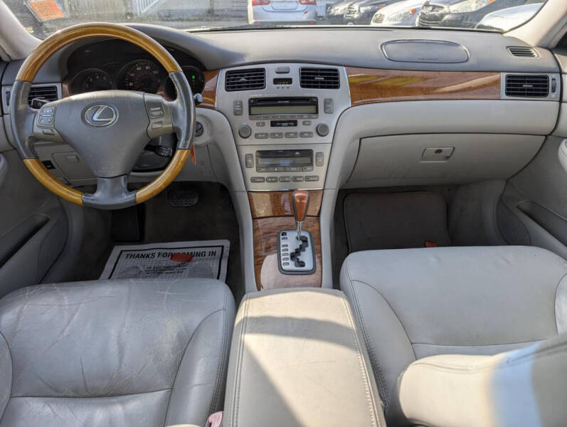 2005 Lexus ES 330
