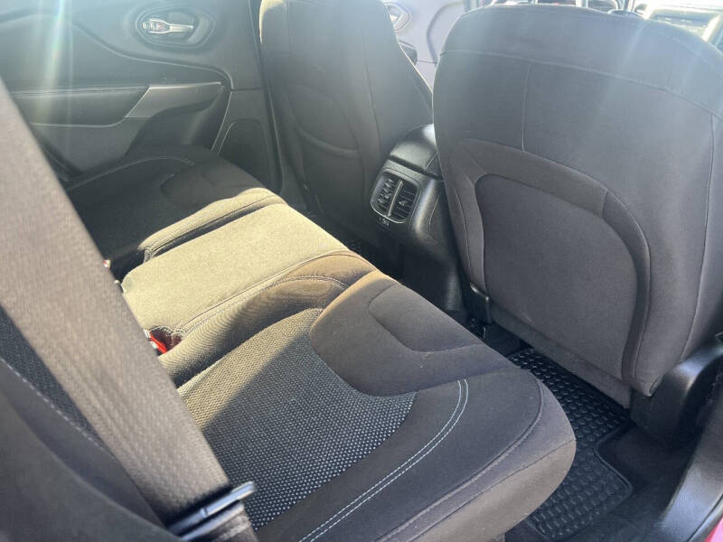 2019 Jeep Cherokee Latitude