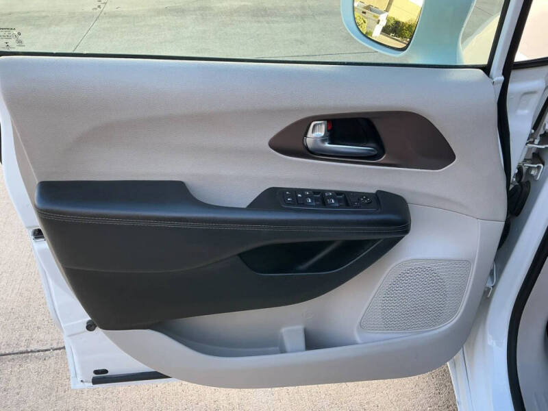 2019 Chrysler Pacifica Touring L