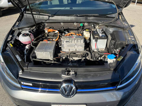 2019 Volkswagen e-Golf SE