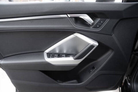 2020 Audi Q3 quattro Premium 45 TFSI