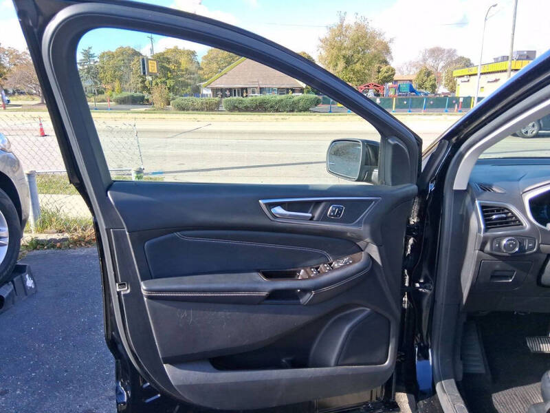 2017 Ford Edge Titanium