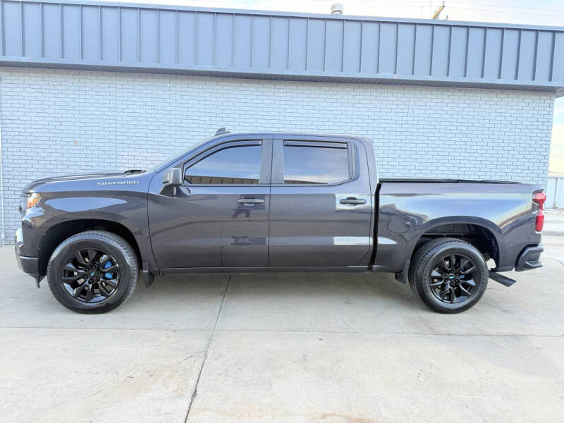 2022 Chevrolet Silverado 1500 Custom