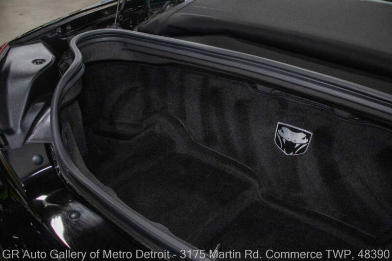 2004 Dodge Viper SRT-10