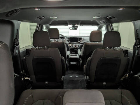 2024 Chrysler Pacifica Touring