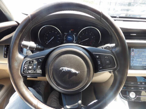 2017 Jaguar XF 35t Premium