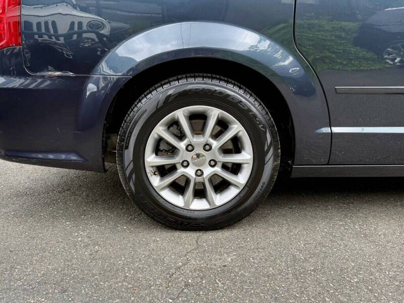 2013 Dodge Grand Caravan R/T