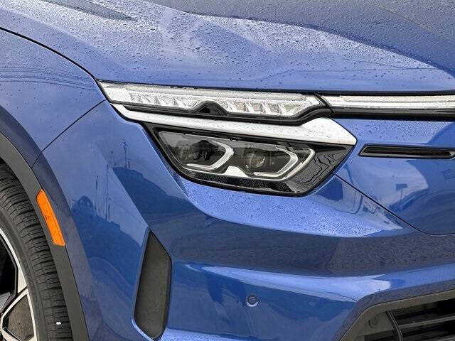 2025 VinFast VF8 Plus