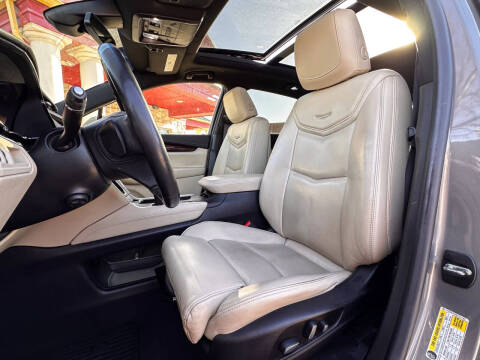 2017 Cadillac XT5 Premium Luxury