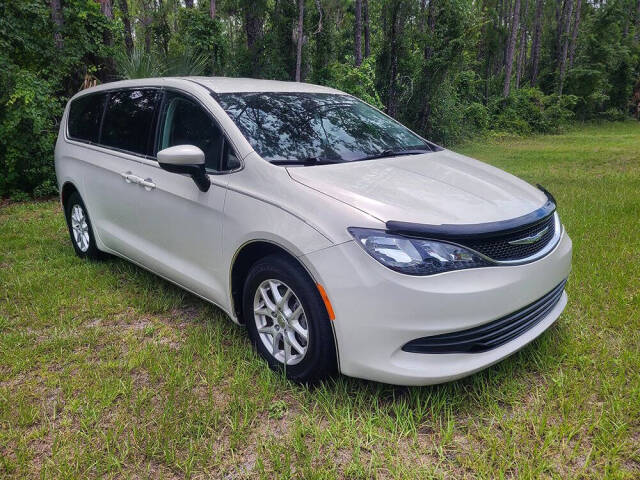 2017 Chrysler Pacifica for sale at Flagler Auto Center in Bunnell, FL