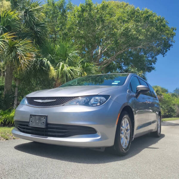 2017 Chrysler Pacifica LX