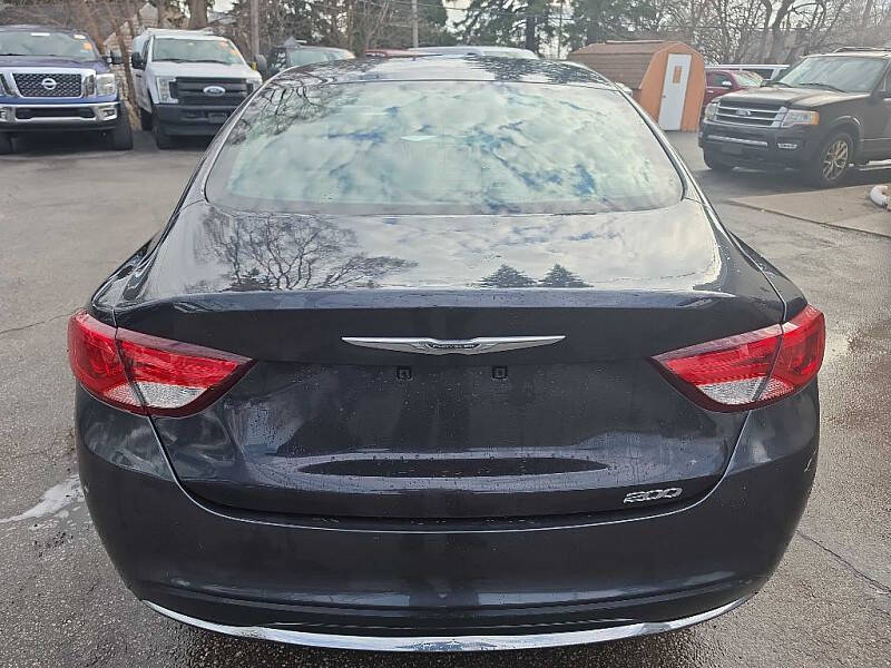 2017 Chrysler 200