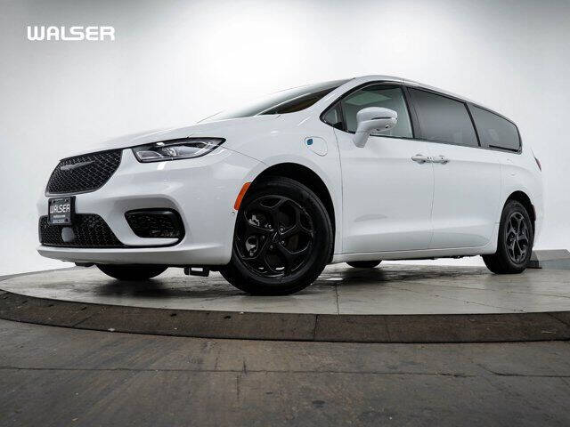 2022 Chrysler Pacifica Hybrid Limited
