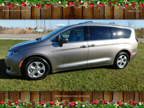 2017 Chrysler Pacifica for sale at Buy Right Auto Sales Inc in Fort Wayne IN