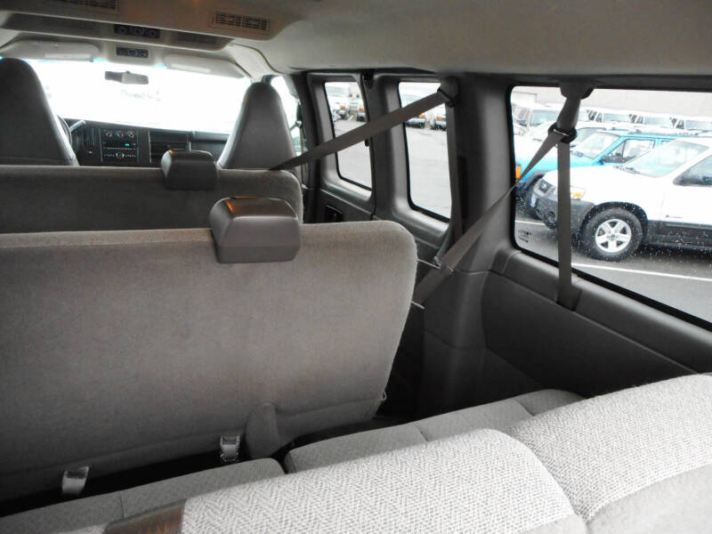2017 Chevrolet Express LT 3500