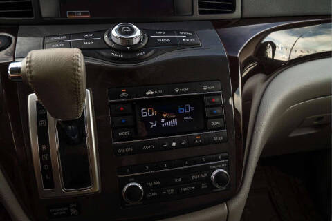 2015 Nissan Quest 3.5 Platinum