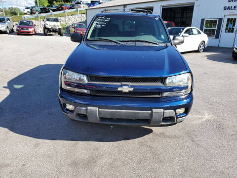 2004 Chevrolet TrailBlazer for sale at DISCOUNT AUTO SALES in Johnson City TN