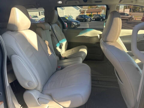 2014 Toyota Sienna