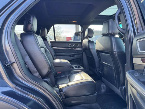 2017 Ford Explorer Platinum