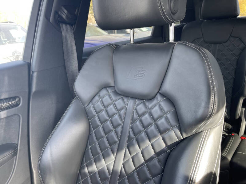 2020 Audi SQ5 3.0T quattro Premium Plus