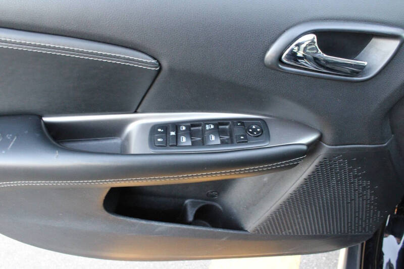 2018 Dodge Journey Crossroad