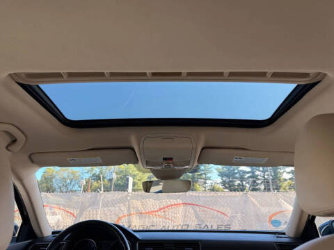 2018 Volkswagen Passat 2.0T SEL Premium