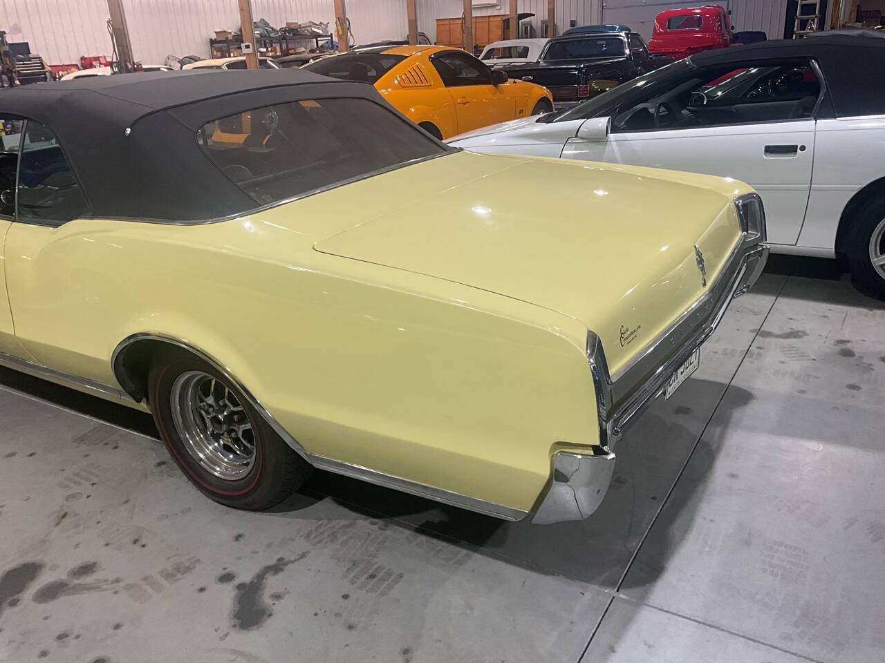 1967 Oldsmobile Cutlass Supreme 26