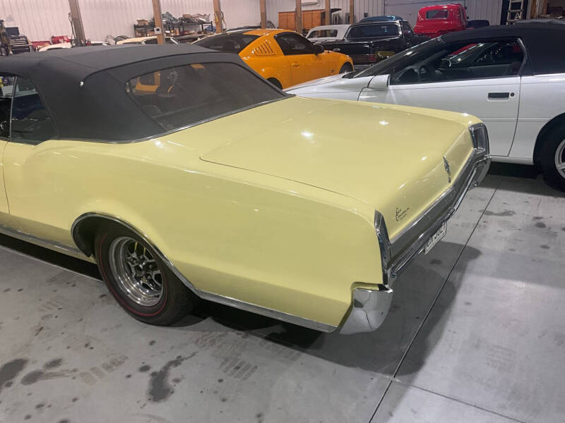 1967 Oldsmobile Cutlass Supreme