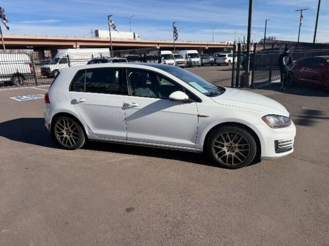 2016 Volkswagen Golf GTI SE