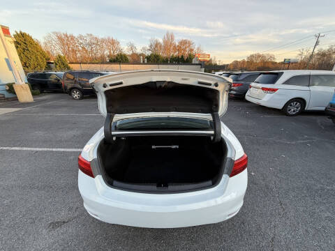 2015 Acura ILX 2.0L w/Tech