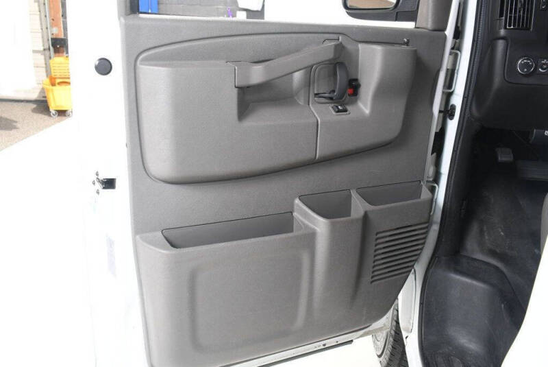 2021 Chevrolet Express 2500