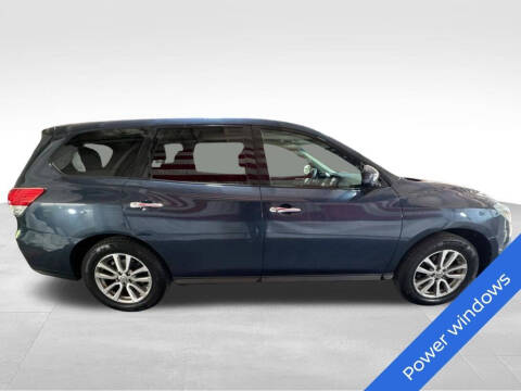 2014 Nissan Pathfinder S