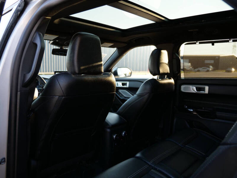 2022 Ford Explorer ST