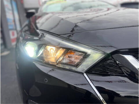 2017 Nissan Maxima Platinum